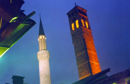 bosnia_sjsteeples.jpg (13649 byte)